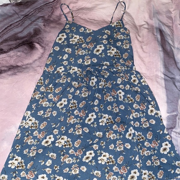 Romwe dress 🦶 - Picture 1 of 3